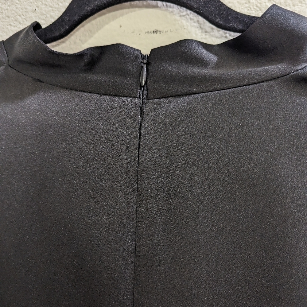 Alex Marie Iris V-Neck Satin Crepe Long Sleeve A-Line Dress - Picture 5 of 11